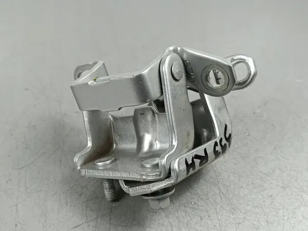 2023 Mitsubishi Outlander IV Hintere Türscharniere OEM FOB49906 image 2