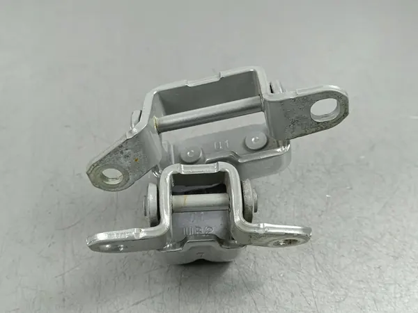 2023 Mitsubishi Outlander IV Hintere Türscharniere OEM FOB49906 image 3