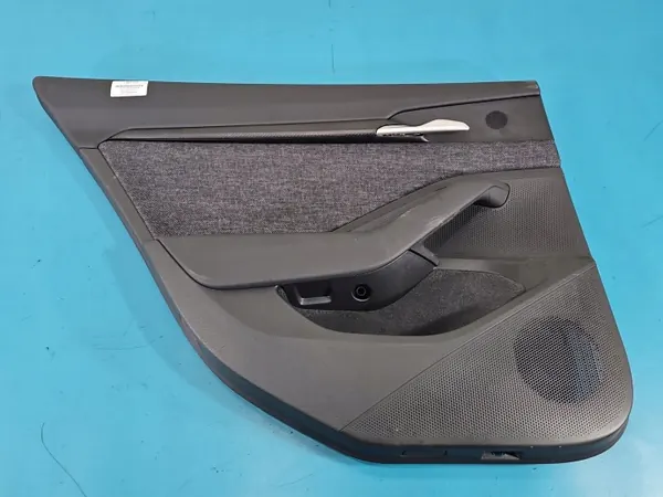 Linker Achterdeur Bekledingspaneel Skoda Superb OEM 3P0867211 image 2