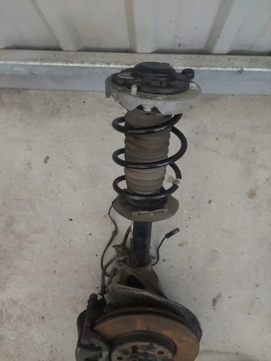 BMW 2 F45 F46 1.5B MCPERSON Linker Stuurpen - Gebruikt image 3