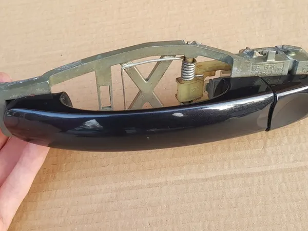 Takaoikea ovenkahva / VW Touran I 2003-2015 / LC9Z image 9