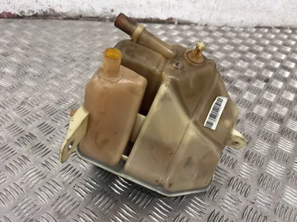 Uitzettank Maserati Quattroporte OEM 12345 image 4