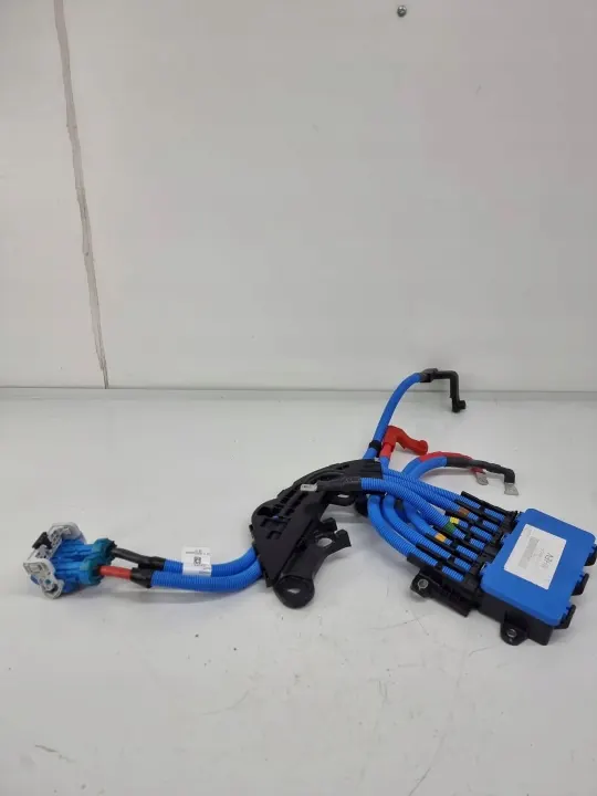 Câble d'alimentation positif Jaguar F-Pace OEM N8A214N168AA image 3