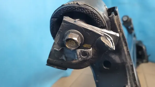 OEM 55100-F2500 bakvagnsbalk för Hyundai i30 III image 9