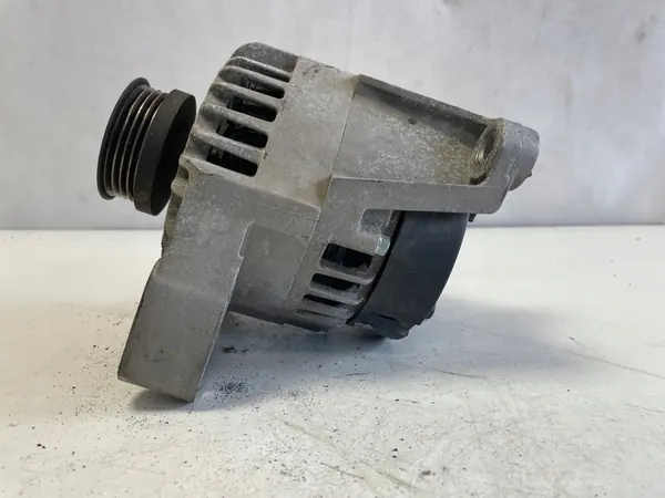 Vaihtovirtageneraattori Fiat Punto 65A Magneti Marelli image 3