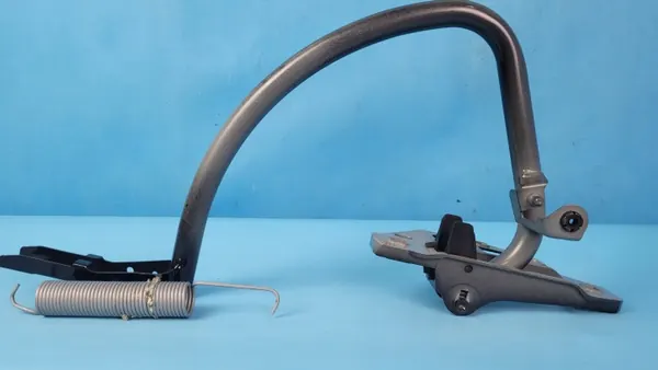 Mercedes EQE W295 Linker Kofferbakdekscharnier OEM A2957500100 image 8