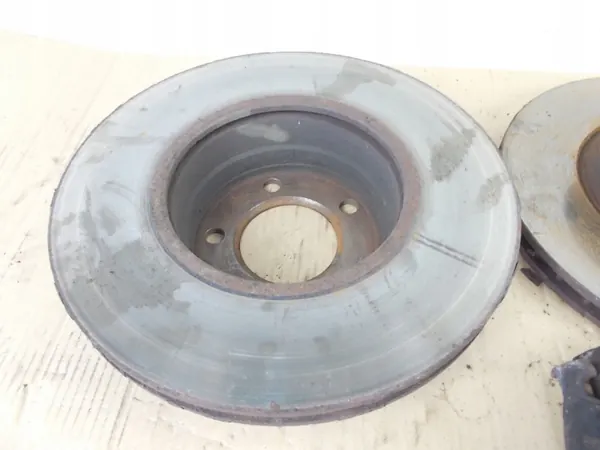 Disques et plaquettes avant OEM HGFKTYK BMW E60/E61 image 5