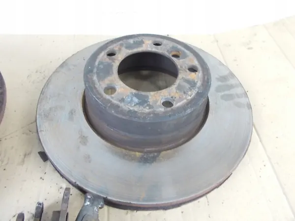 Disques et plaquettes avant OEM HGFKTYK BMW E60/E61 image 6