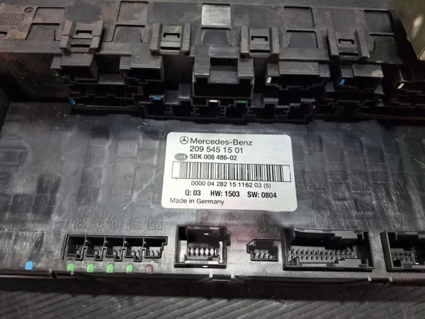 Módulo de control Mercedes OEM 2095451501 para W203/W209 image 5