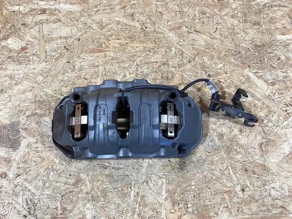 Rechter Voorremklauw Porsche Cayenne Macan 95b907253f image 2