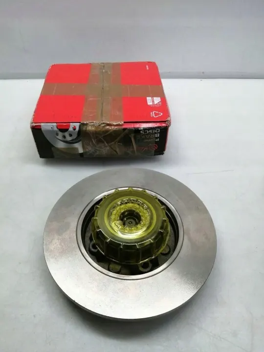 Discos de travão Brembo 08.9512.27 traseiros - Usados image 7