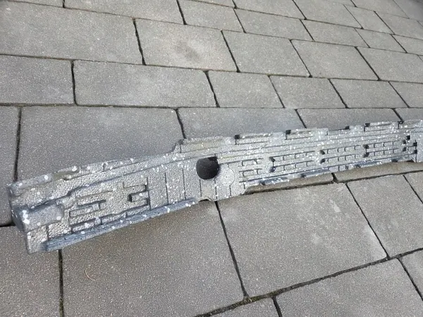 Absorbente de parachoques delantero BMW1 F20 F21 OEM 8048970 image 9