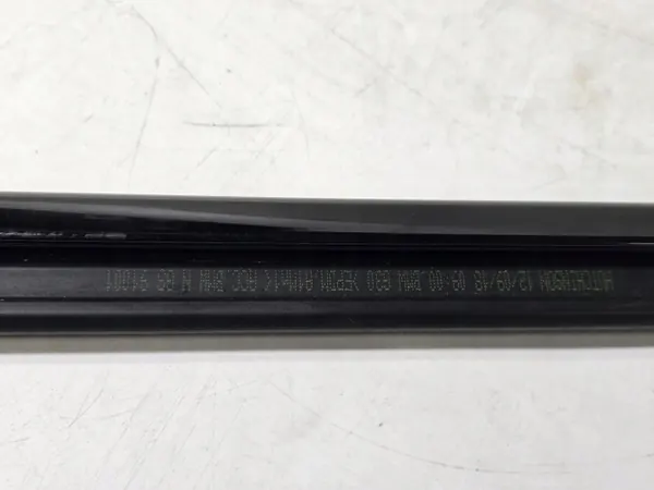 BMW G30 G31 Oikea Etu Kaavin Nauha OEM 7433550 image 4