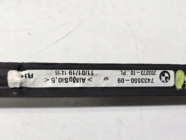BMW G30 G31 Oikea Etu Kaavin Nauha OEM 7433550 image 7