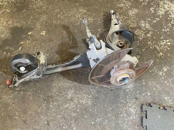 Biellette de direction arrière gauche OEM 312246338 Volvo image 2
