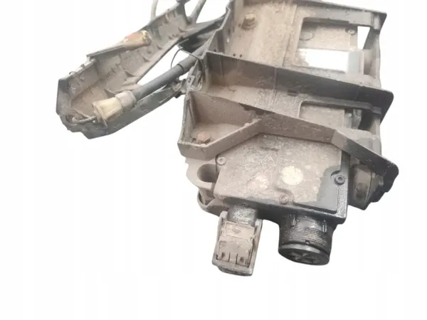 Frein à main électrique régénéré OEM 8200734627 Renault image 4