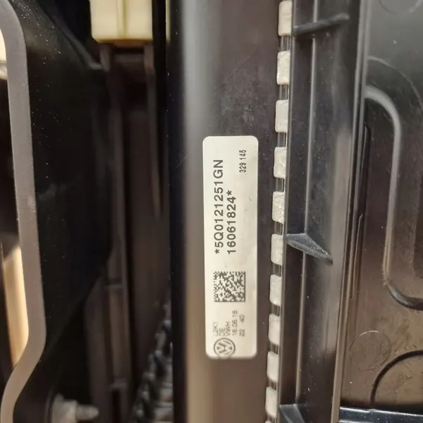 Radiador Frontal VW Touran 1.8TSI 2015- image 8