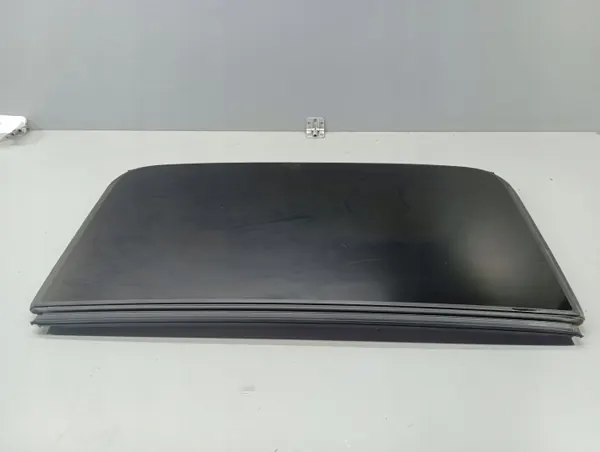 OEM 8K9877072 Cristal Trasero Techo Panorámico Audi A4 B9 image 2