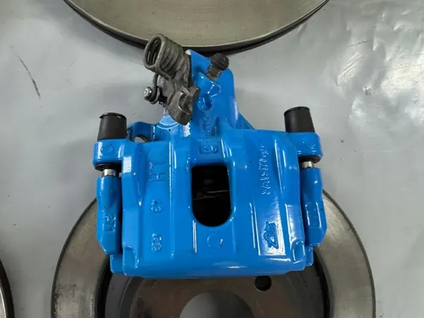 Bremszangen-Satz OEM ZACISK TARCZE Vorder- & Hinterachse image 6