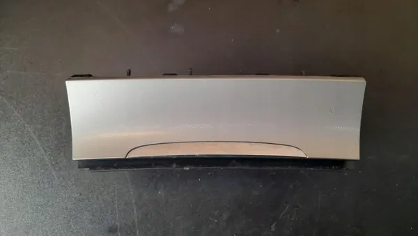VW Passat B6 Aschenbecher Zigarettenanzünder OEM 3C0863284 image 2