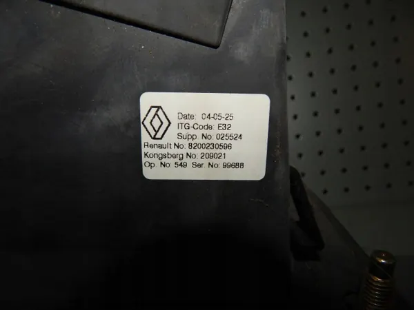 Renault OE 8200230597 automatväxelspak image 4