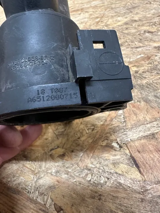 Termostaattiventtiili OEM A6512000715 Mercedes-Benzille image 3