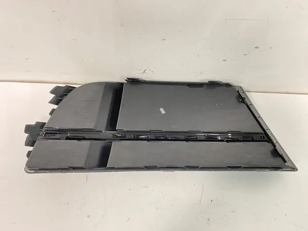 Rejilla de parachoques delantera izquierda Audi A3 8V S-Line image 6