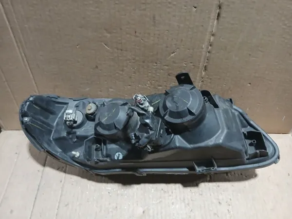 Vasen etuvalo Nissan Almera N16 image 2