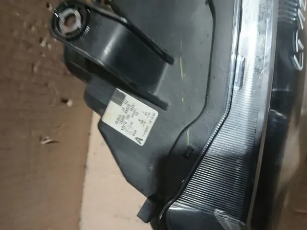 Vasen etuvalo Nissan Almera N16 image 3