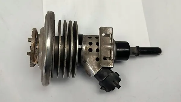 Injector AdBlue usado OEM 208993839P para Renault Master III image 2
