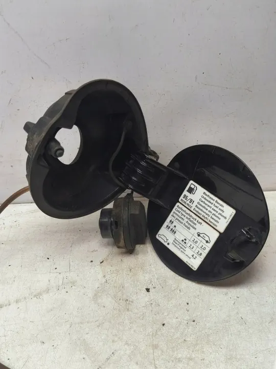 Trappe à carburant OEM 1J0201553AD pour VW Golf VI 5K 08-12 image 6