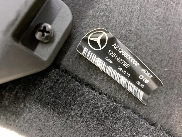OEM A2126800102 Bagageutrymmesmatta Mercedes S212 09-16 image 4