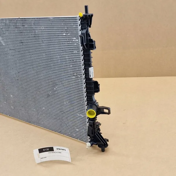 Radiateur d'eau Ford Focus MK4 OEM OQ&G6 2210505 image 3