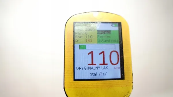 Guardabarros delantero derecho OEM 375485474 VW Polo 6R image 9
