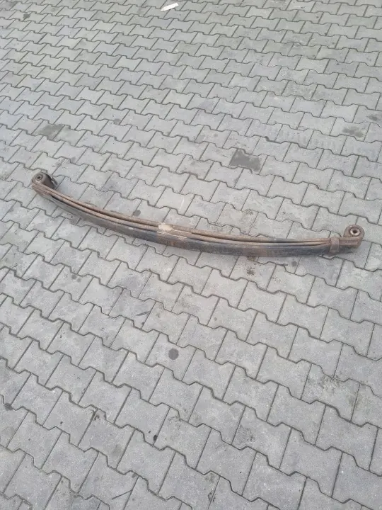 Ressort à lames avant OEM 257926 3 couches Volvo image 2
