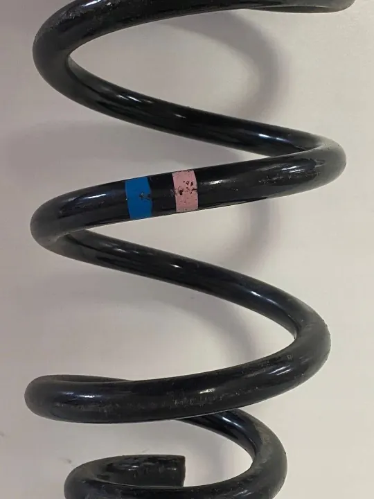 Vorderfeder OEM A2053216004 für Mercedes-Benz C AMG image 3
