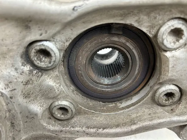 Audi A6 S6 C6 2010 Mozzo ruota anteriore 4F0615312A image 8