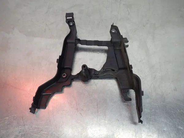 Cache de distribution Renault Clio III Lift image 2
