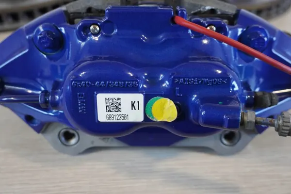 Bremszangen OEM 6860911 für BMW G-Series image 6