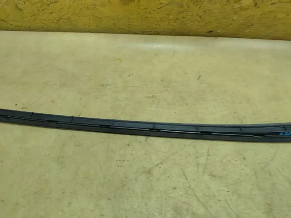 Ford Focus MK3 linke Windschutzscheibenleiste OEM image 8