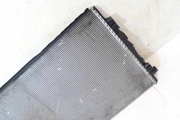 Radiador de agua SKODA OCTAVIA IV 1.5 TSI 2023 OEM 5WA121251D image 6