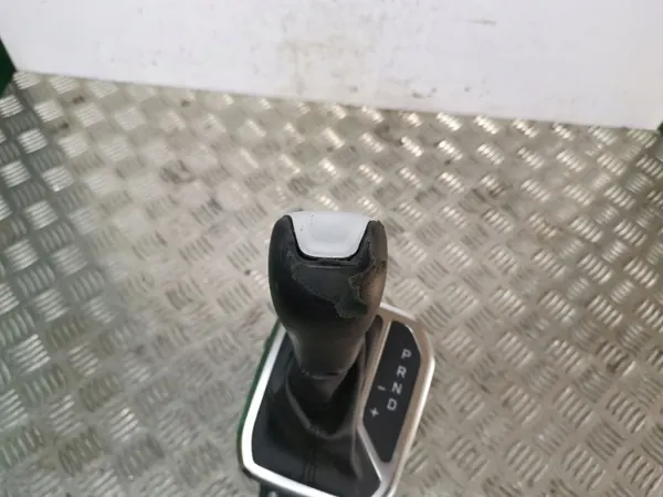 Levier de vitesse Jeep Renegade OEM 07356706470 Occasion image 3