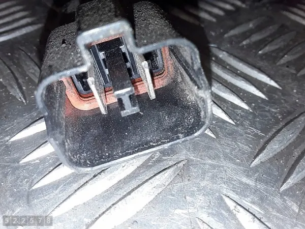 Kylarfläkt Volvo V70 OEM 8649634 med diffusor image 3