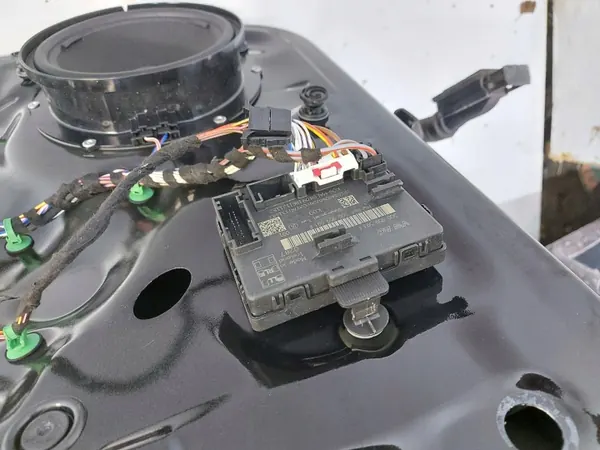 Porta dianteira direita VWARTEONDRZWIPP OEM para VW Arteon image 5