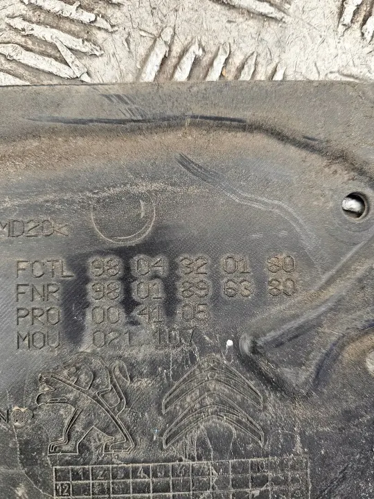 OEM 9804320180 Unterbodenschutz Heck Gebraucht Peugeot 308 II image 5
