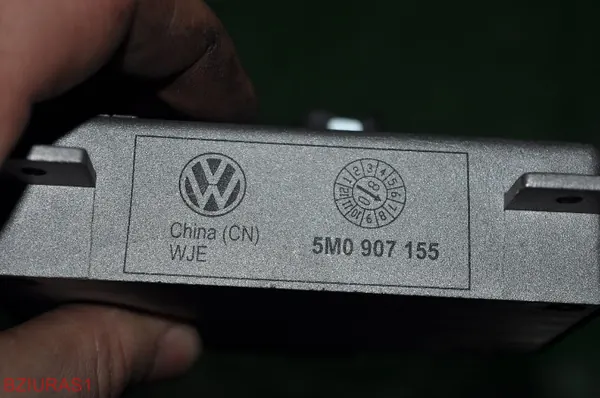 Prise convertisseur OEM 5M0907155 pour VW image 4