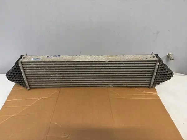 Intercooler Volvo usado OEM 31338743 para V40 2 (2012-2017) image 2