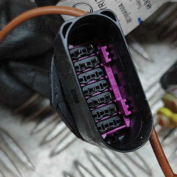Câble de charge batterie Audi E-Tron OEM 4KE915651 image 5