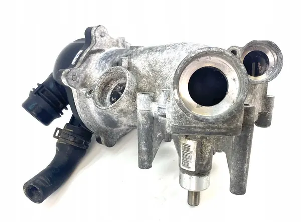 Kylvätske-regulatorhus AUDI A6 A7 A8 4.0 TFSI 079121115AQ image 3