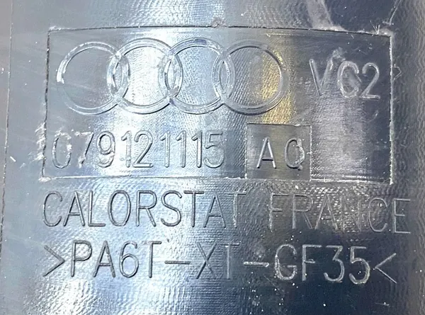 Kylvätske-regulatorhus AUDI A6 A7 A8 4.0 TFSI 079121115AQ image 5